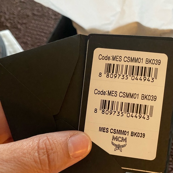 Authentic MCM sneakers. Only had on a few hours. Like new! Size 39 - Picture 8 of 13